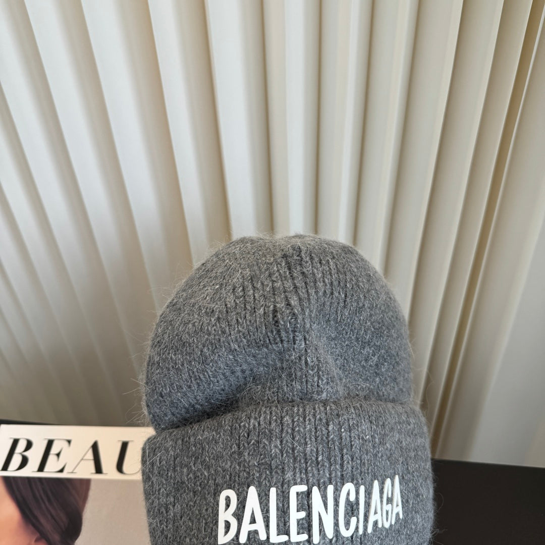 Balenciaga Beanie - image 6