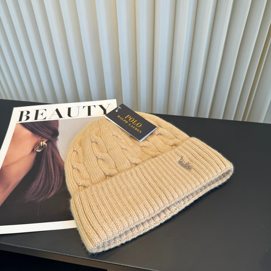 Beanie - image 3