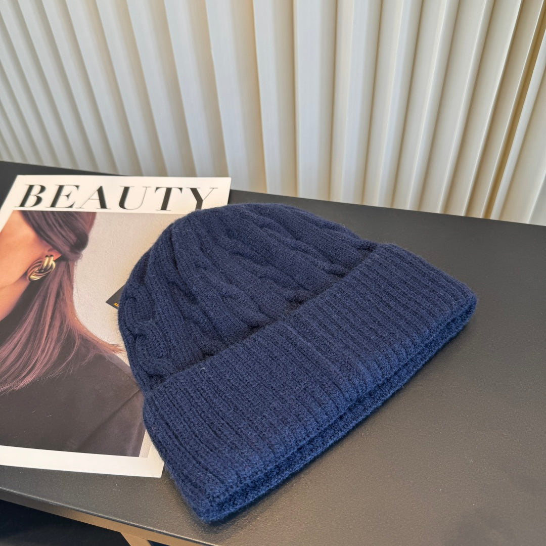 Beanie - image 7