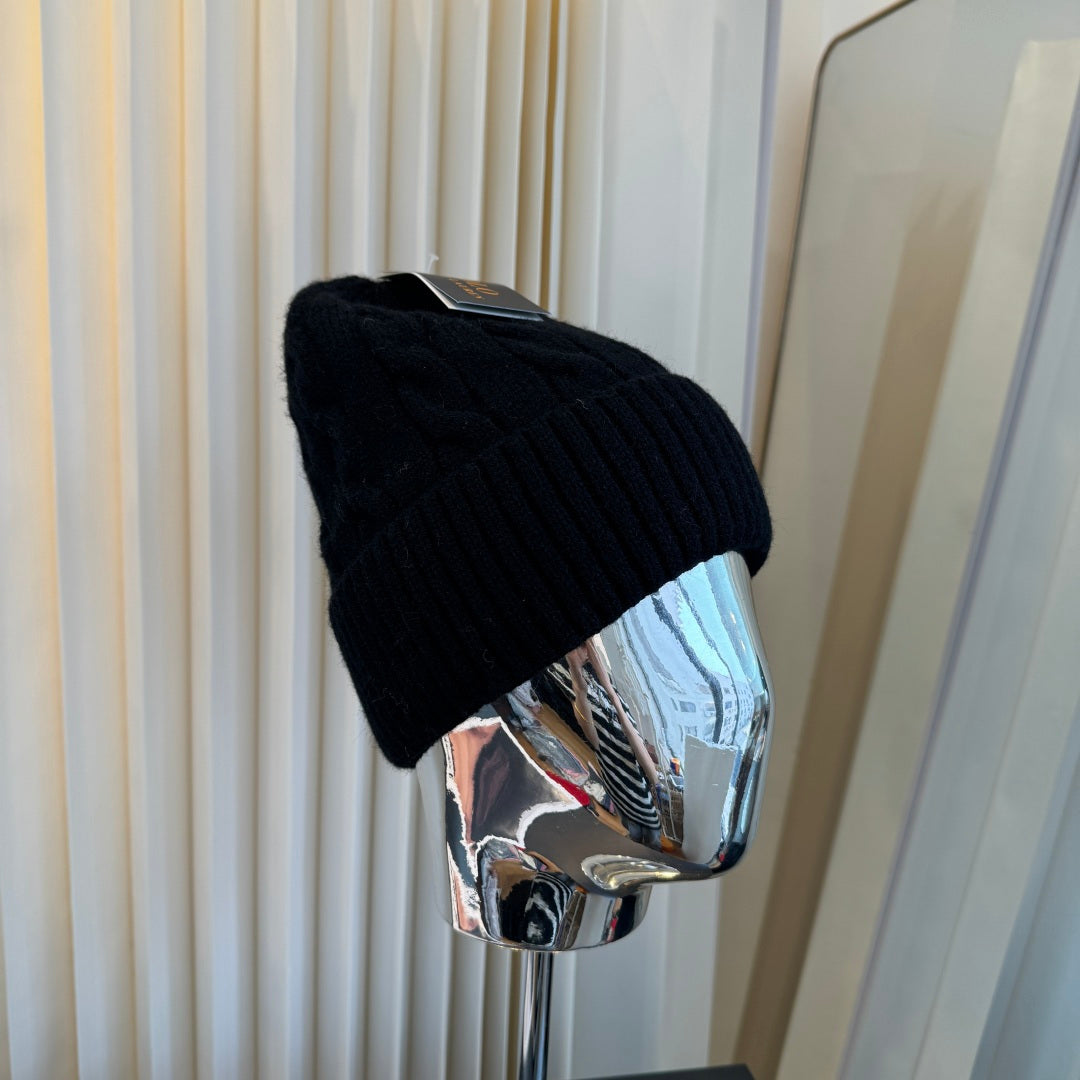 Beanie - image 1