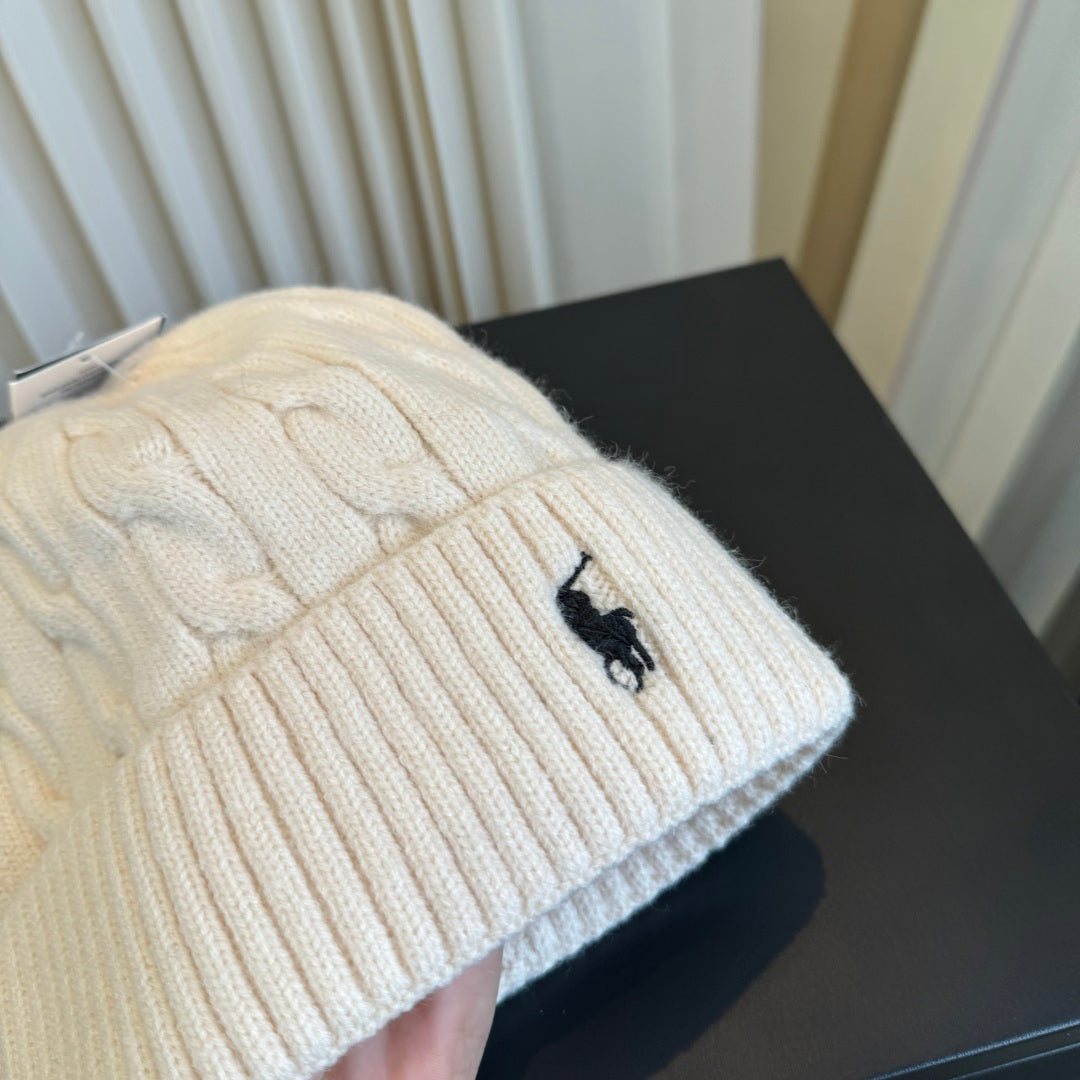 Beanie - image 5