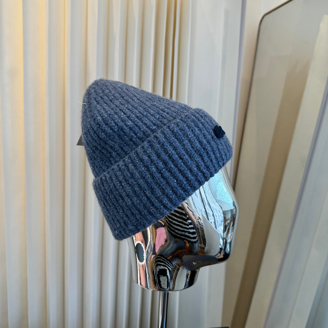 Beanie - image 1