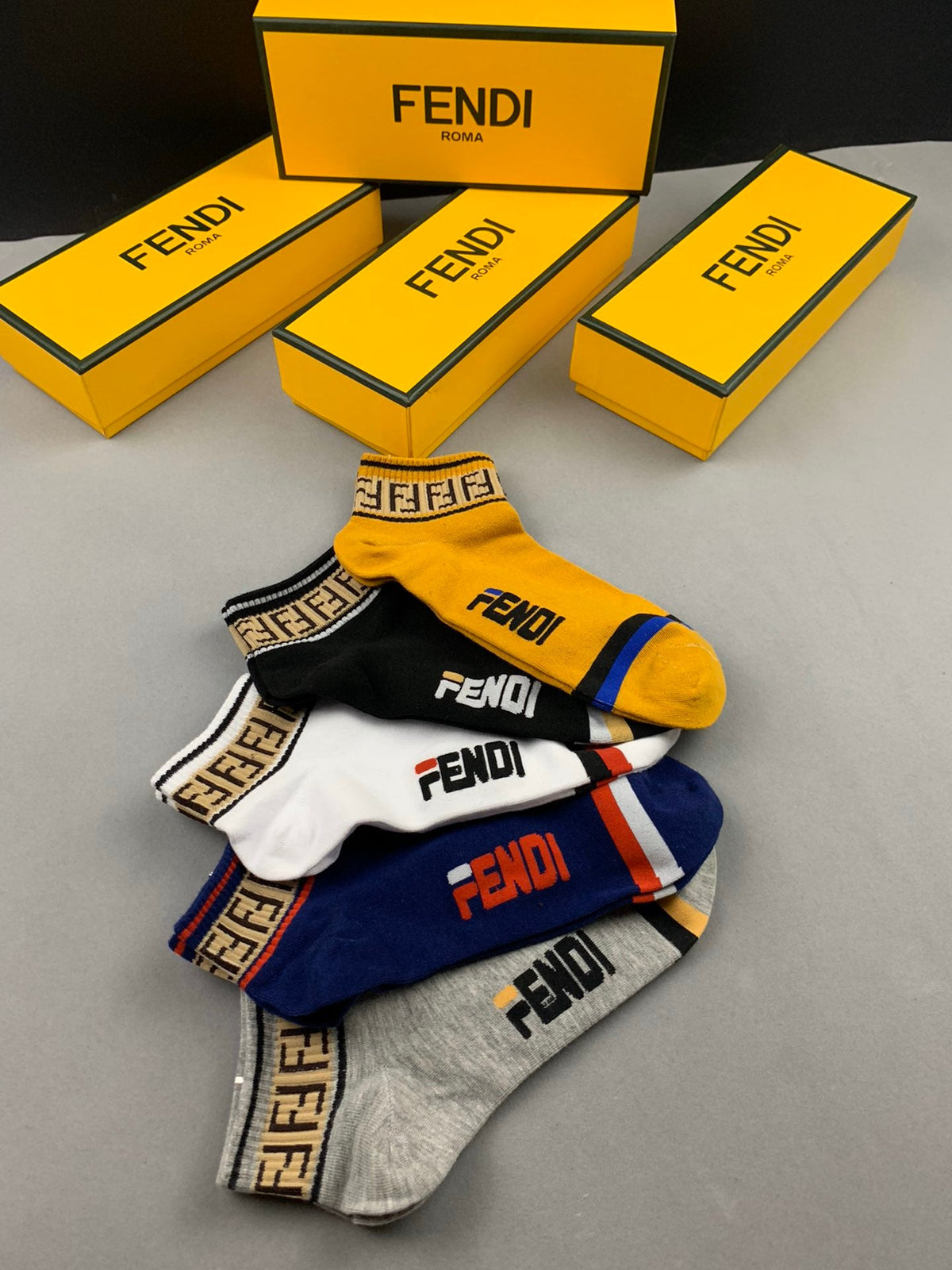 Fendi Wordmark Details Ankle Socks - 5-Pair Set