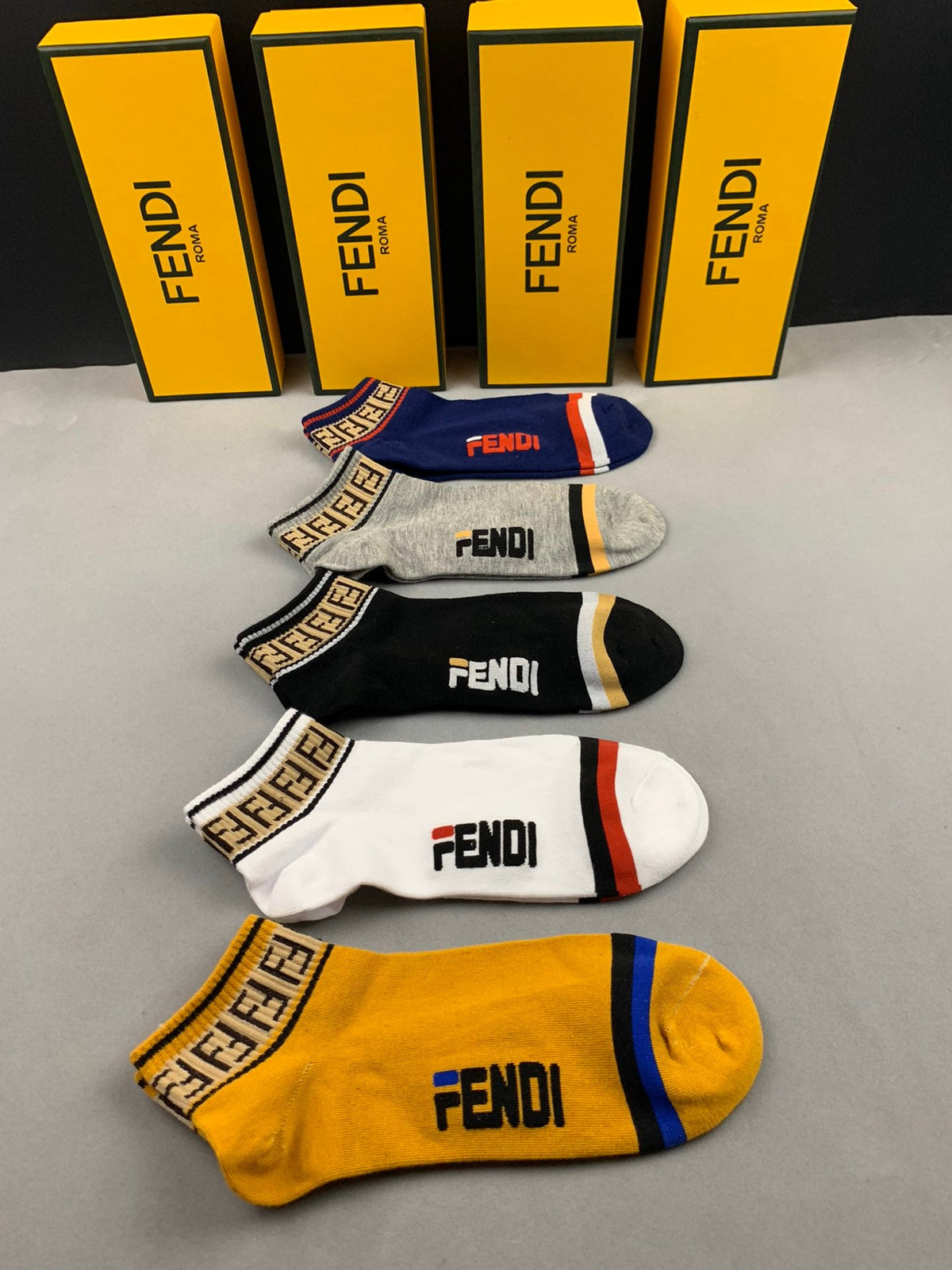 Fendi Wordmark Details Ankle Socks - 5-Pair Set