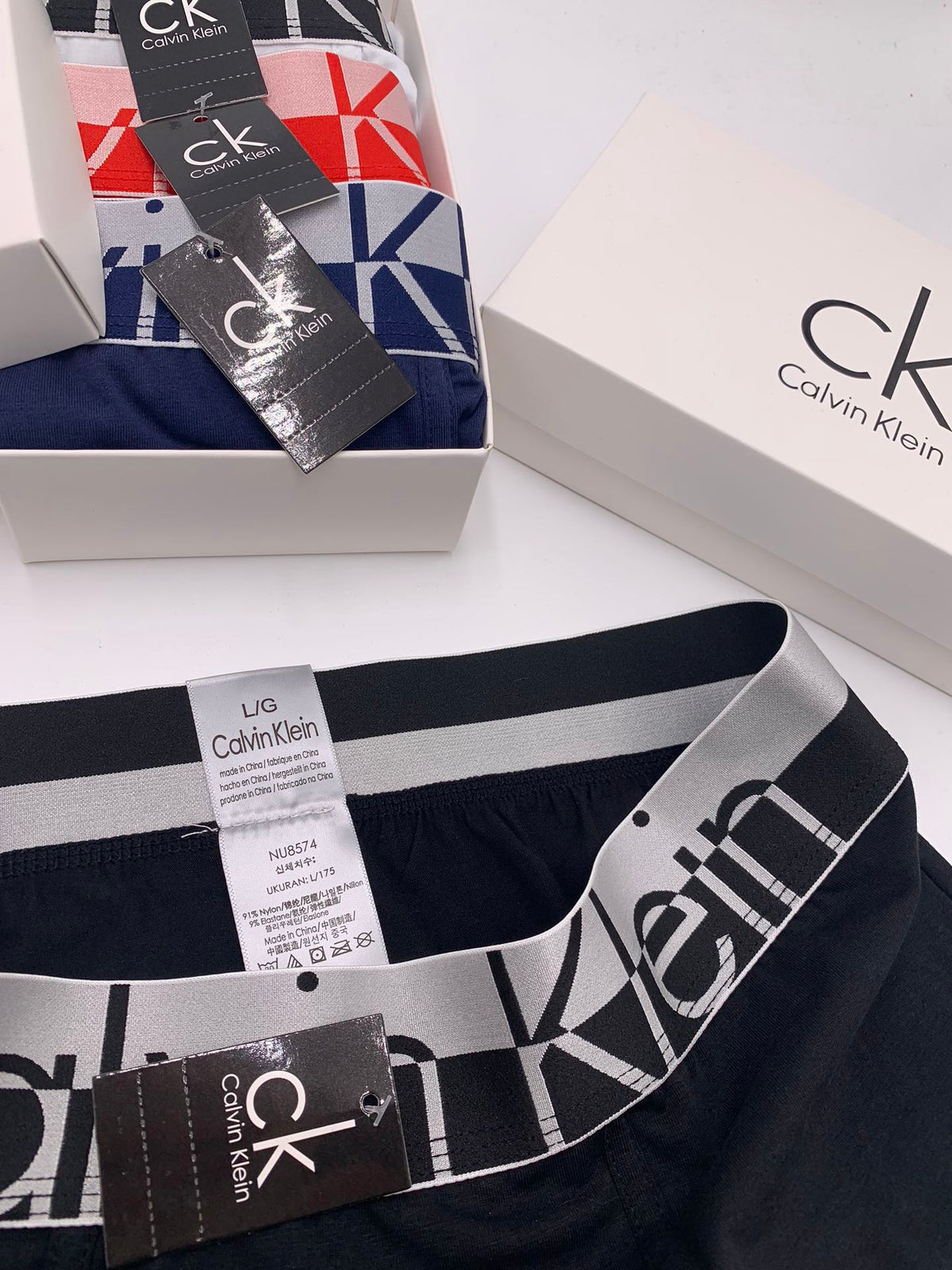 Calvin Klein Cotton Visible Colour, Waistband And Emblem Details Men's Boxer Briefs - 3-Piece Box