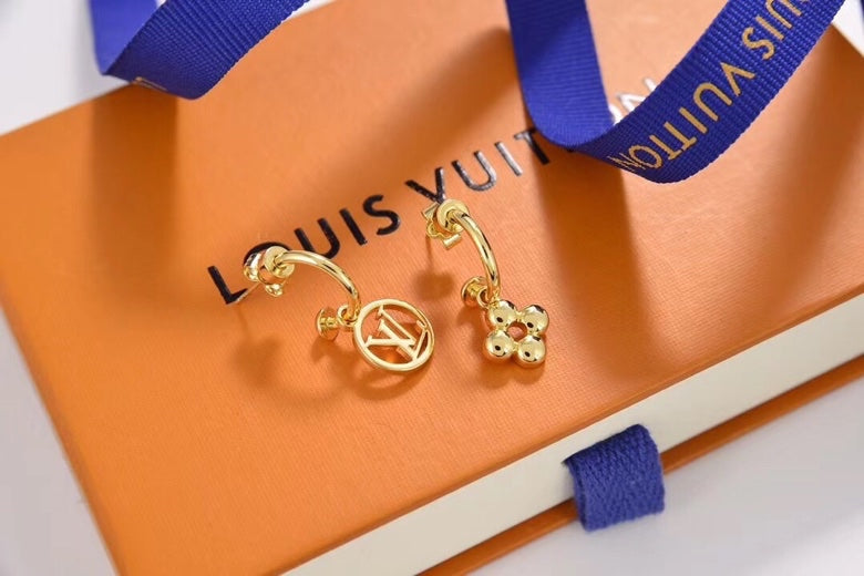 Martin Graham stud earrings in polished metal-tone – side detail