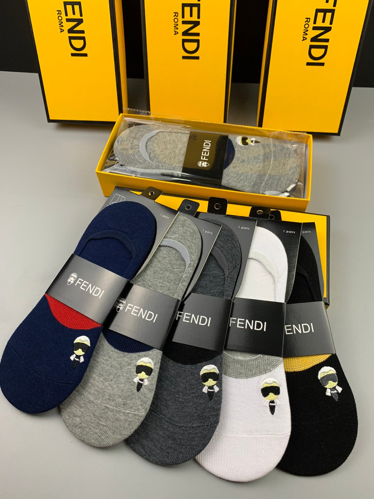 Fendi Cotton Visible Colour, Cuff And Emblem Details No-Show Socks - 5-Pair Set