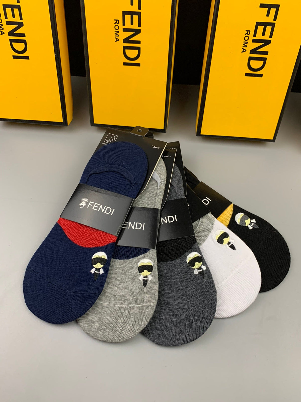 Fendi Cotton Visible Colour, Cuff And Emblem Details No-Show Socks - 5-Pair Set