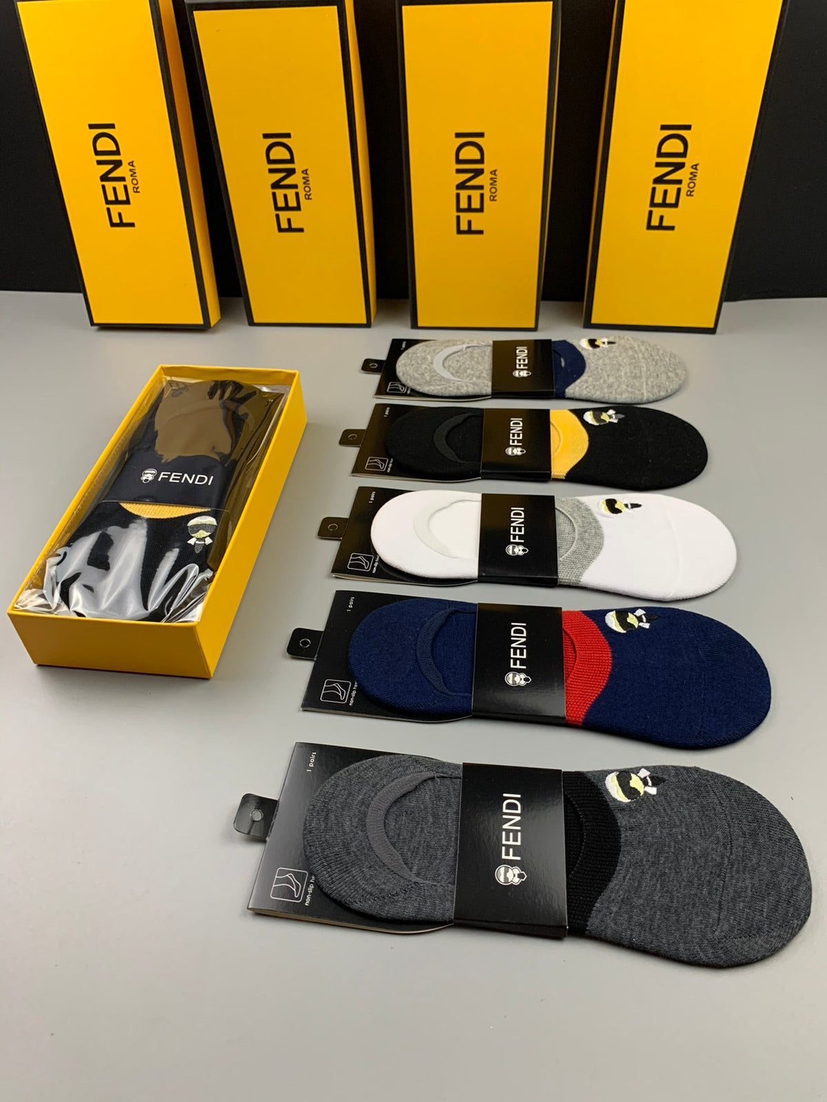 Fendi Cotton Visible Colour, Cuff And Emblem Details No-Show Socks - 5-Pair Set