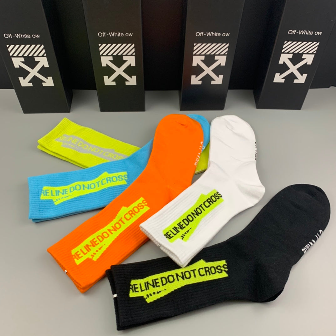 Off-White Cotton Crew Socks