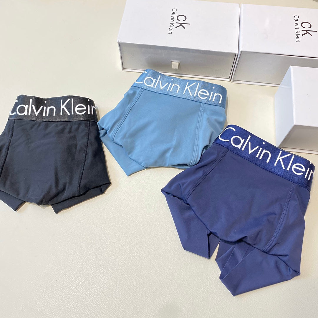 Calvin Klein Visible Waistband, Colour And Emblem Details Men's Boxer Briefs - 3-Piece Box