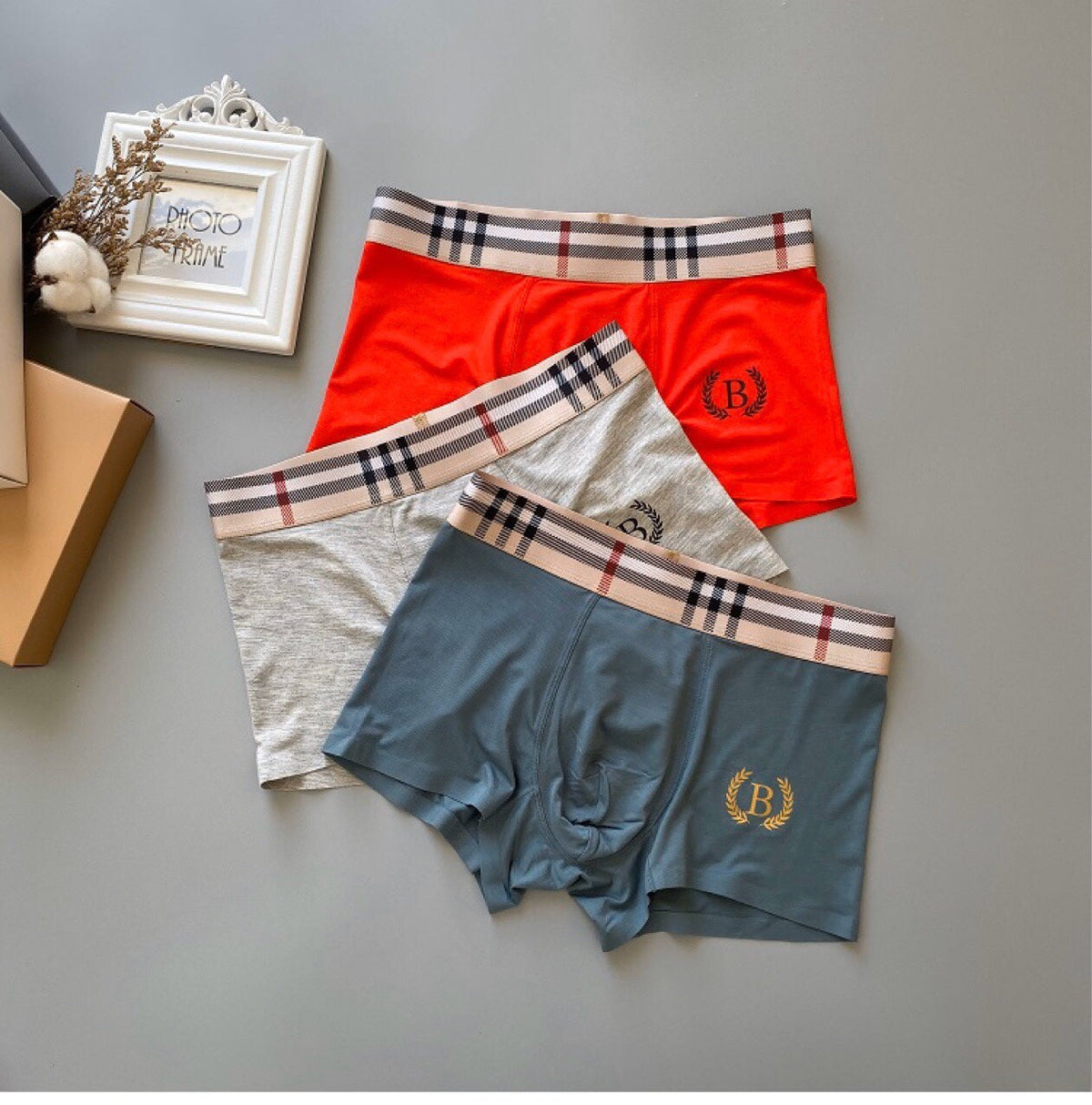 Burberry Visible Branded Waistband Or Emblem Details Men's Boxer Briefs - 3-Piece Box