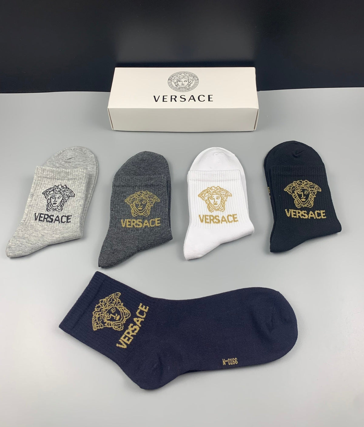 Versace Gold-Tone Medallion Graphics Ankle Socks - 5-Pair Set