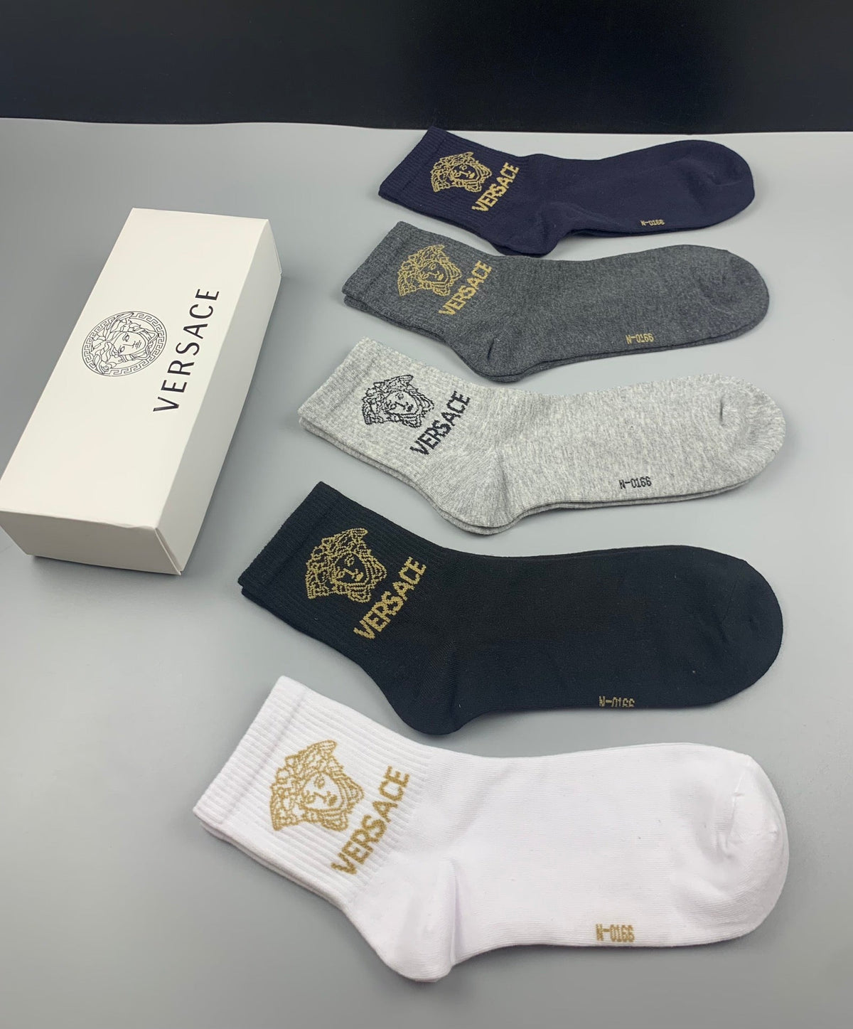 Versace Gold-Tone Medallion Graphics Ankle Socks - 5-Pair Set