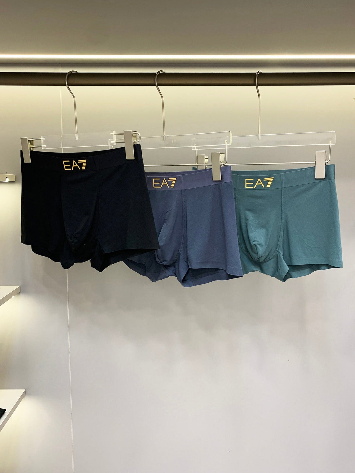 Armani Visible Colour, Waistband And Emblem Details Men's Boxer Briefs - 3-Piece Box
