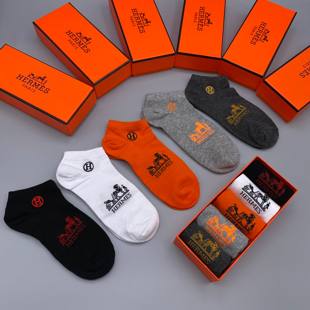 Hermes Visible Branded Cuff Or Emblem Details No-Show Socks - 5-Pair Set