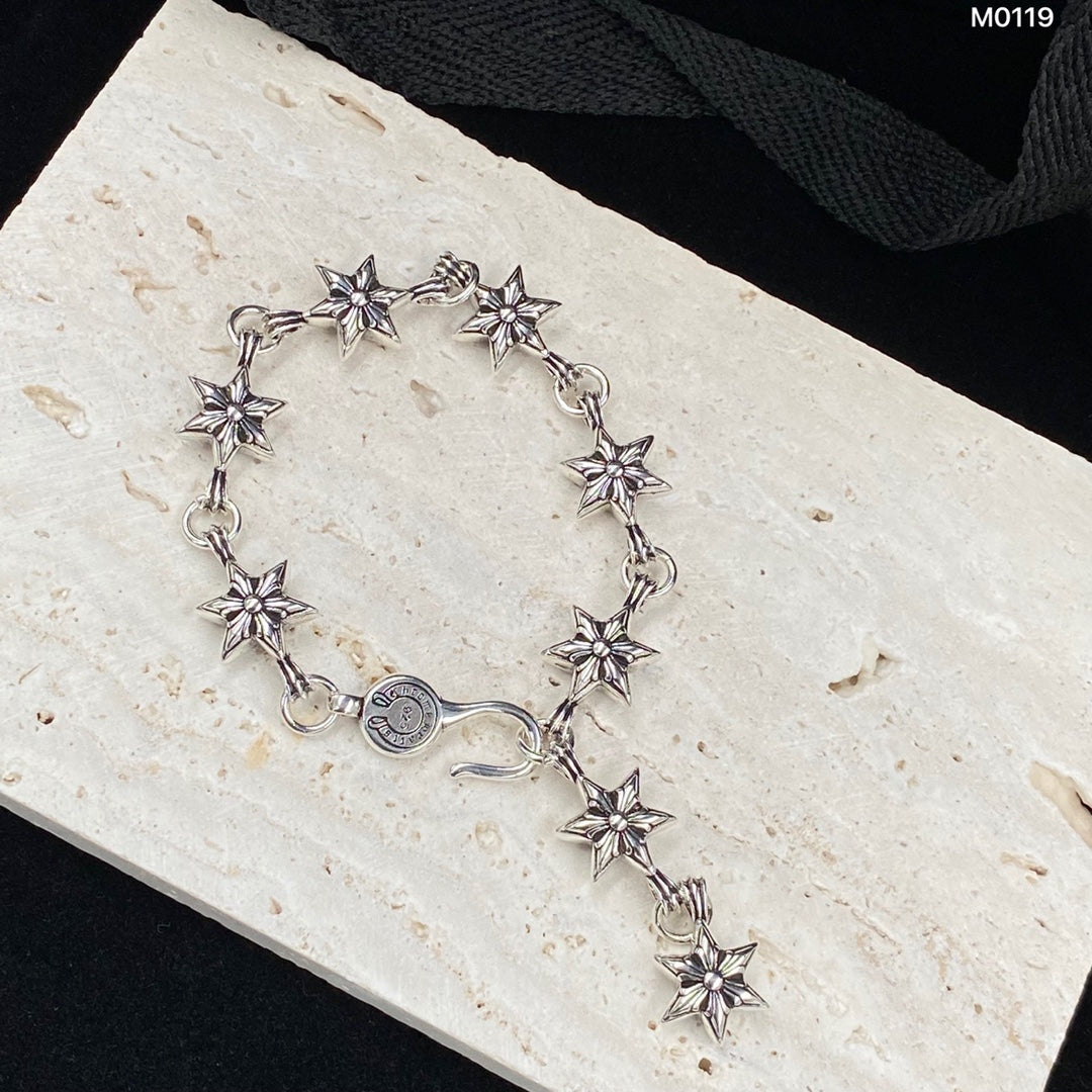 Martin Graham bracelet in polished metal-tone – detail view