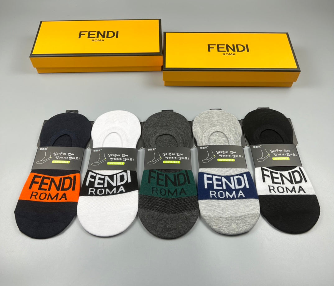 Fendi Bold Wordmark Details No-Show Socks