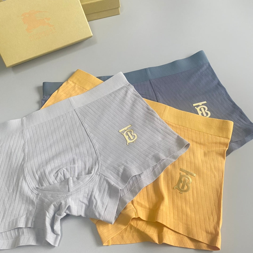 Burberry Visible Branded Waistband Or Emblem Details Men's Boxer Briefs - 3-Piece Box