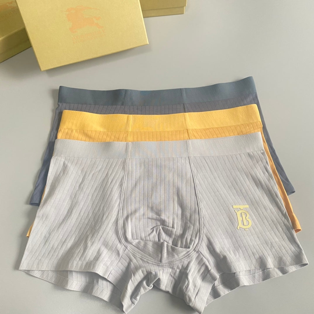 Burberry Visible Branded Waistband Or Emblem Details Men's Boxer Briefs - 3-Piece Box