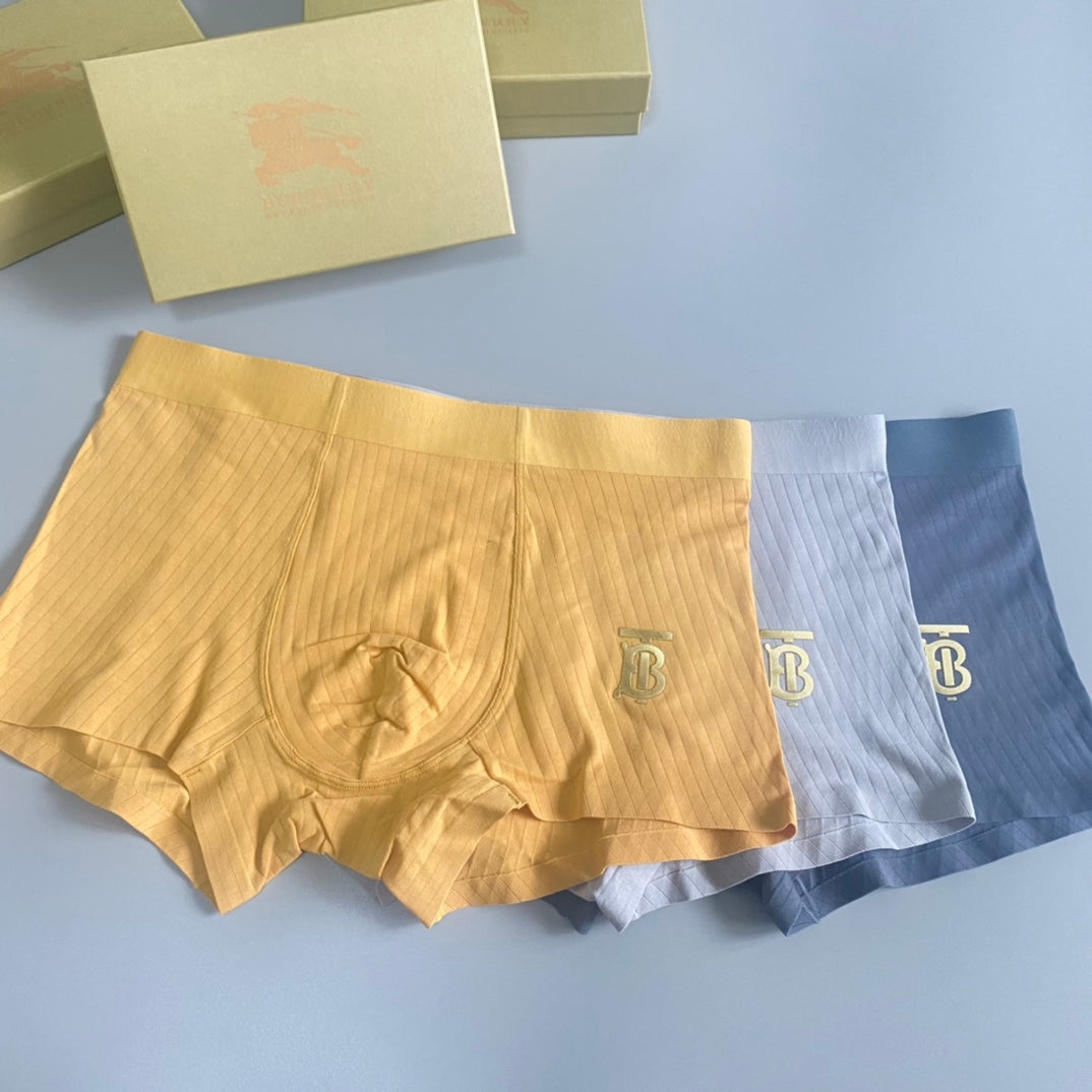 Burberry Visible Branded Waistband Or Emblem Details Men's Boxer Briefs - 3-Piece Box
