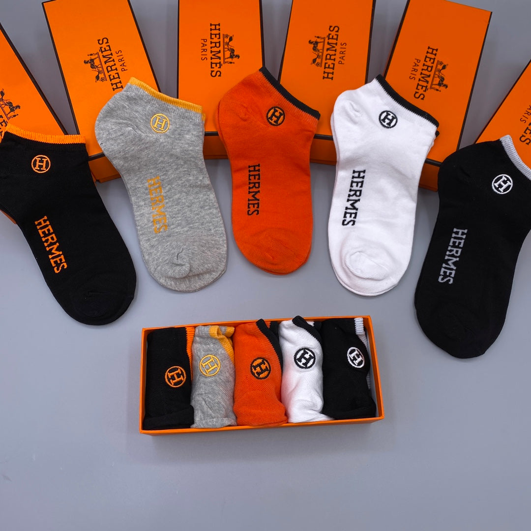 Hermes Cotton Visible Branded Cuff Or Emblem Details Crew Socks - 5-Pair Set