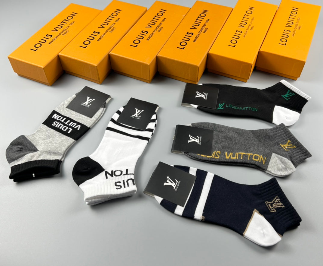 Louis Vuitton Visible Branded Cuff Or Emblem Details No-Show Socks - 5-Pair Set
