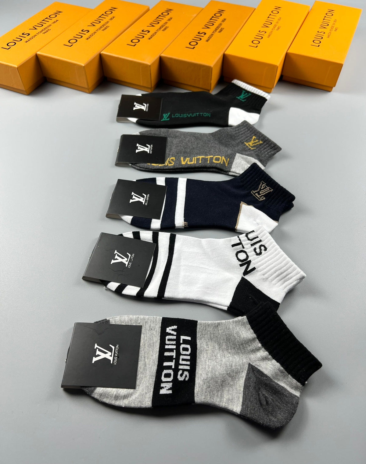 Louis Vuitton Varied Initial Motifs Ankle Socks - 5-Pair Set