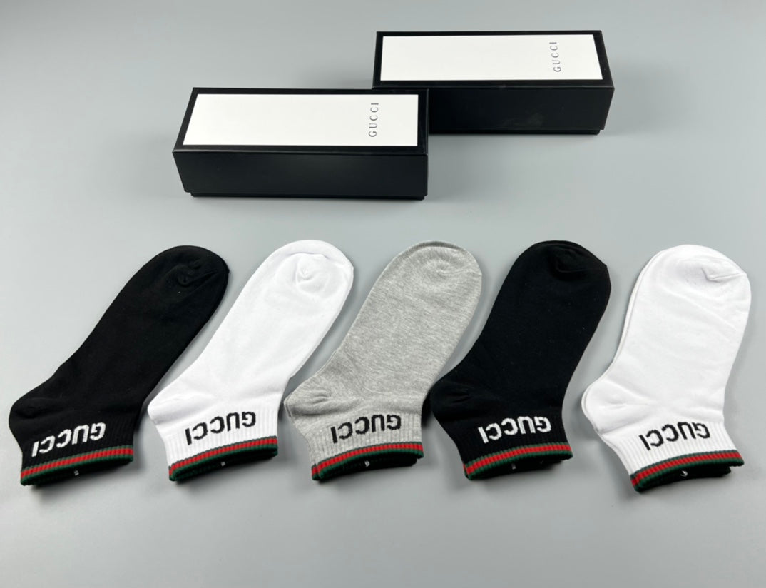 Gucci Contrast Wordmarks No-Show Socks - 5-Pair Set