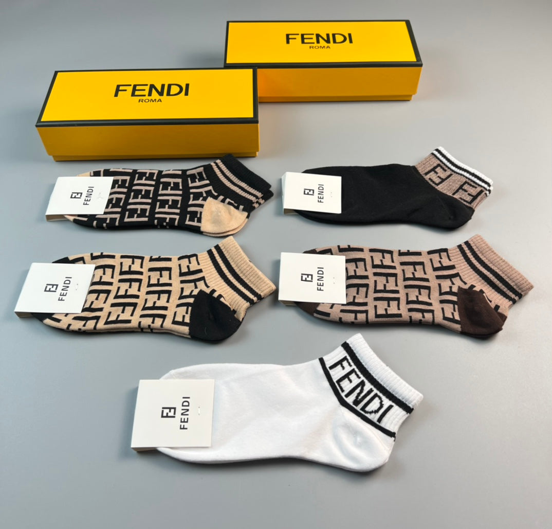 Fendi Contrast Logo Details Ankle Socks - 5-Pair Set