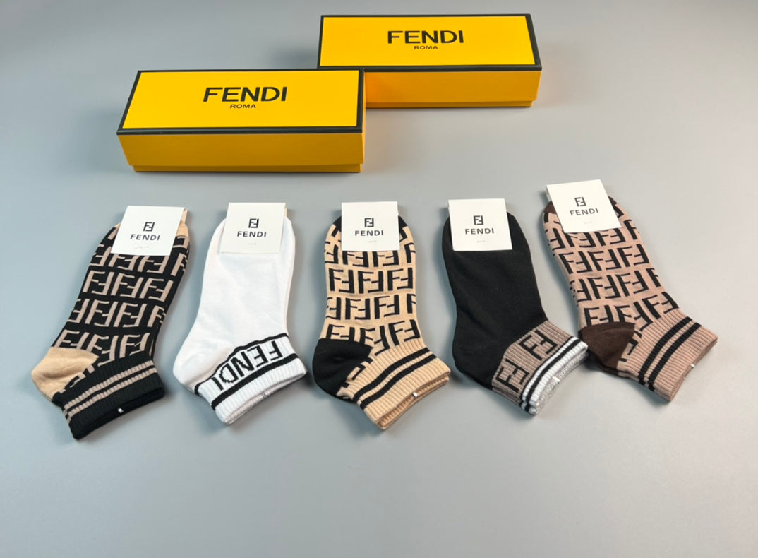 Fendi Contrast Logo Details Ankle Socks - 5-Pair Set