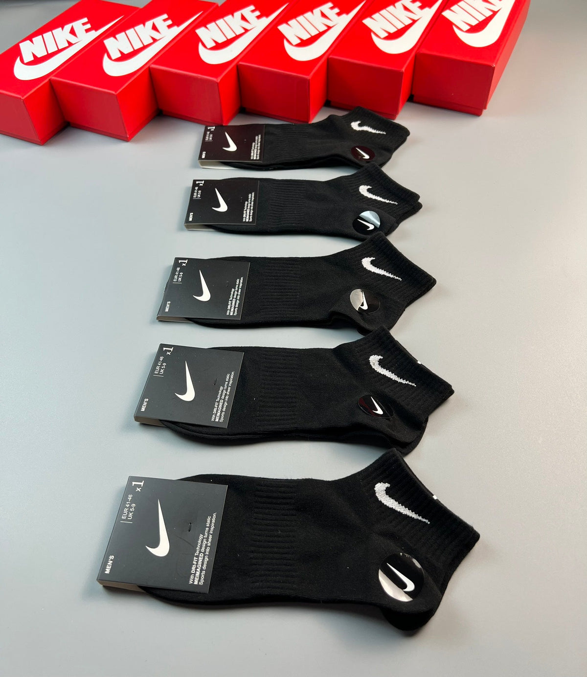 Nike Small Sport Logos No-Show Socks