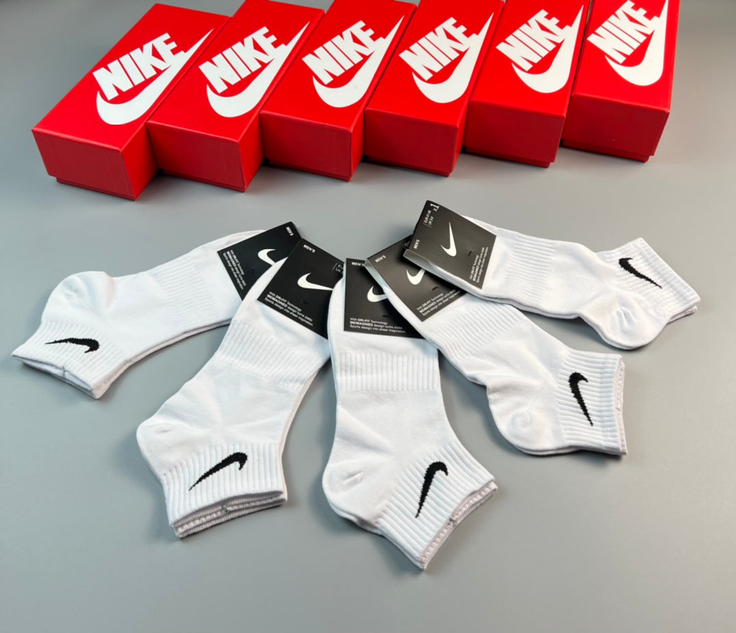 Nike Cotton Crew Socks