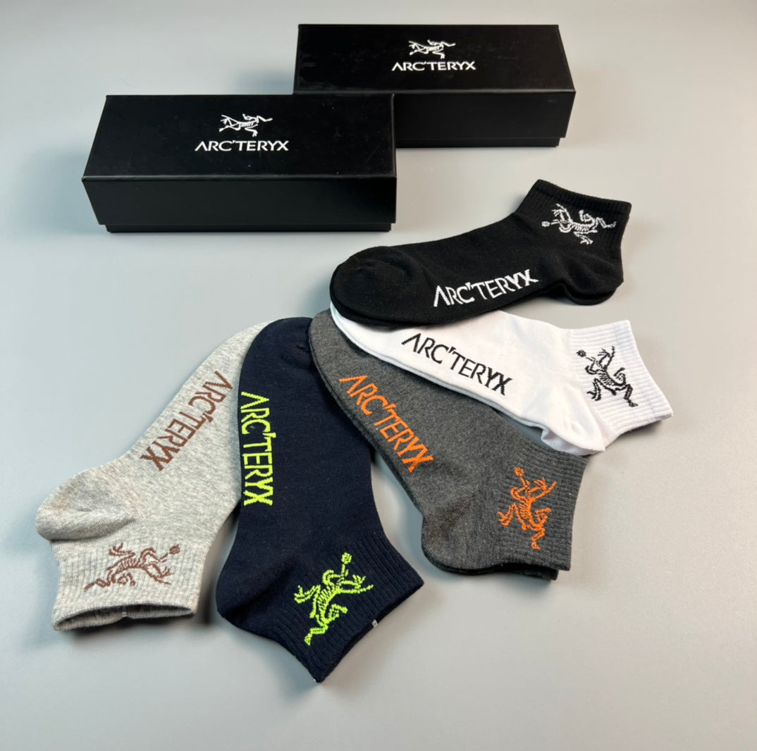 Arc'teryx Cotton Crew Socks - 5-Pair Pack