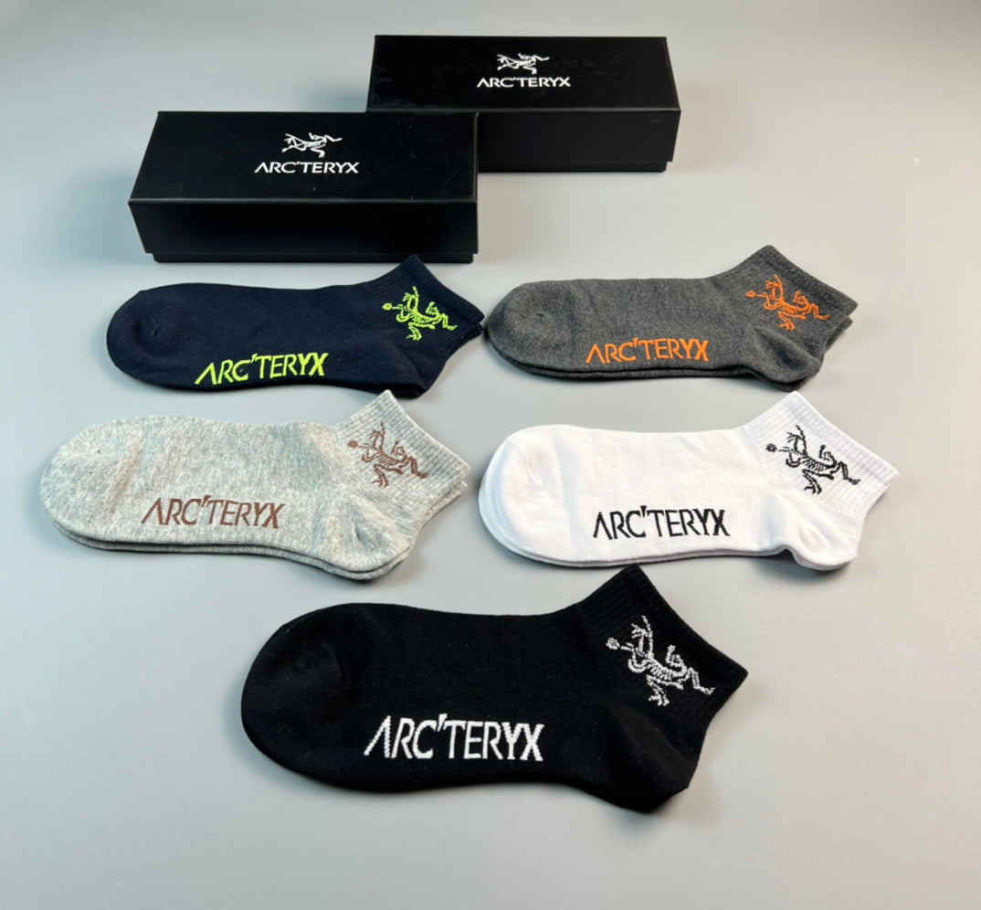 Arc'teryx Cotton Crew Socks - 5-Pair Pack