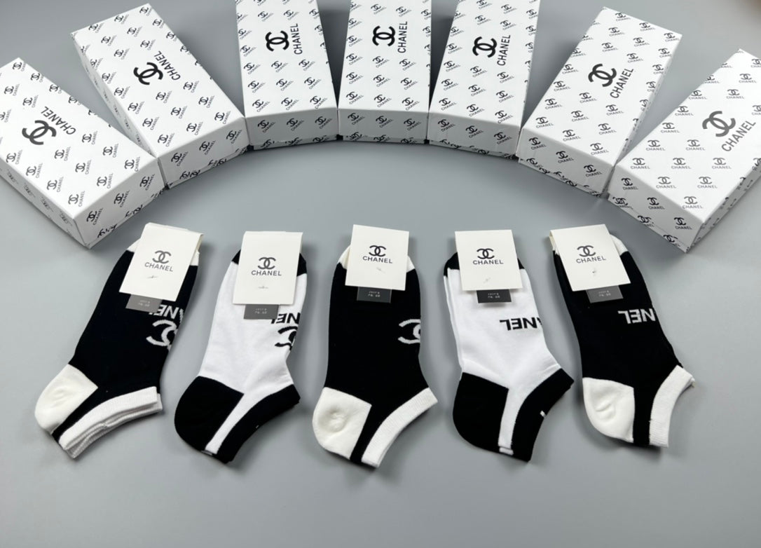 Chanel Logo Details Ankle Socks - 5-Pair Set