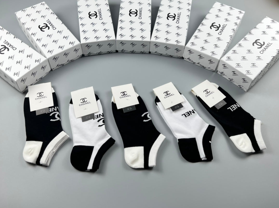 Chanel Cotton Ankle Socks - Black and White 5-Pair Box