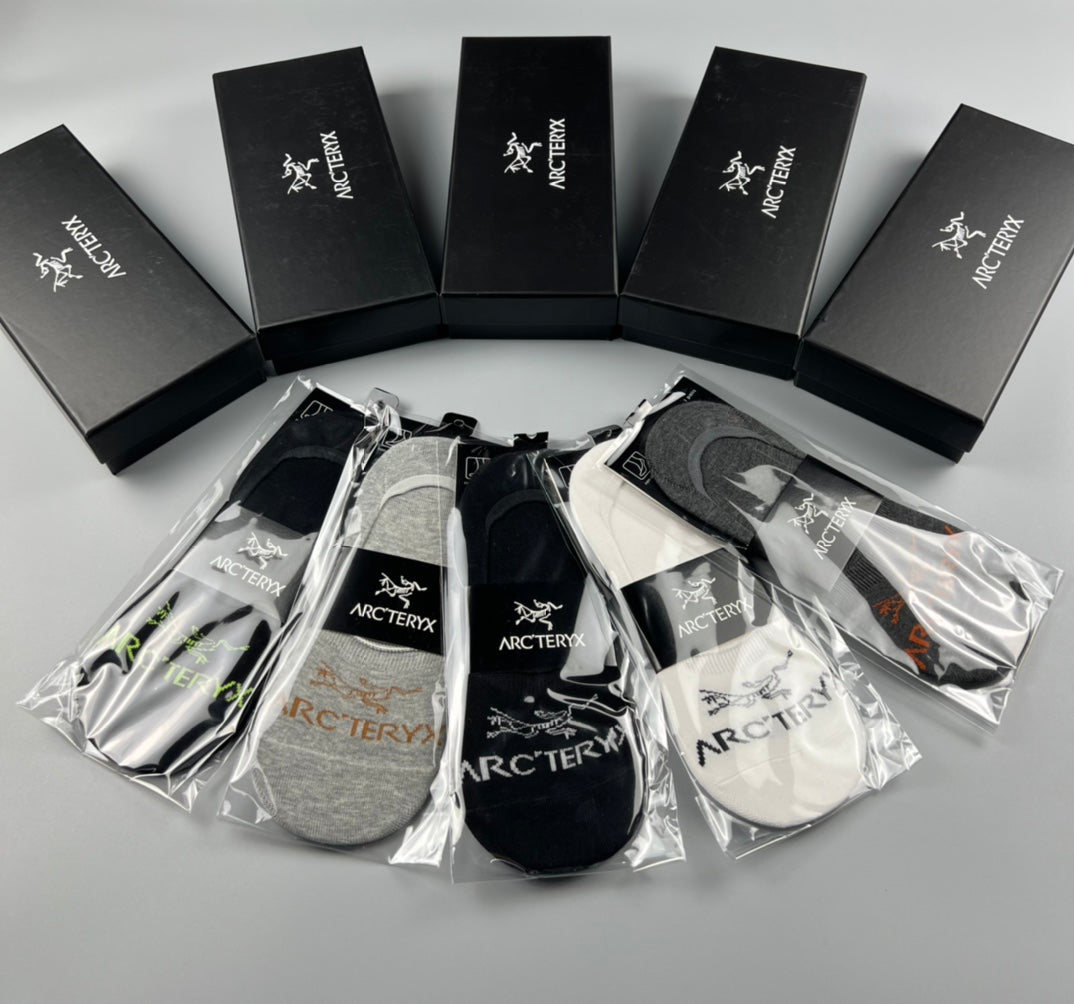 Arc'teryx Cotton Contrast Wordmarks And Outdoor-Inspired Graphics No-Show Socks - 5-Pair Set