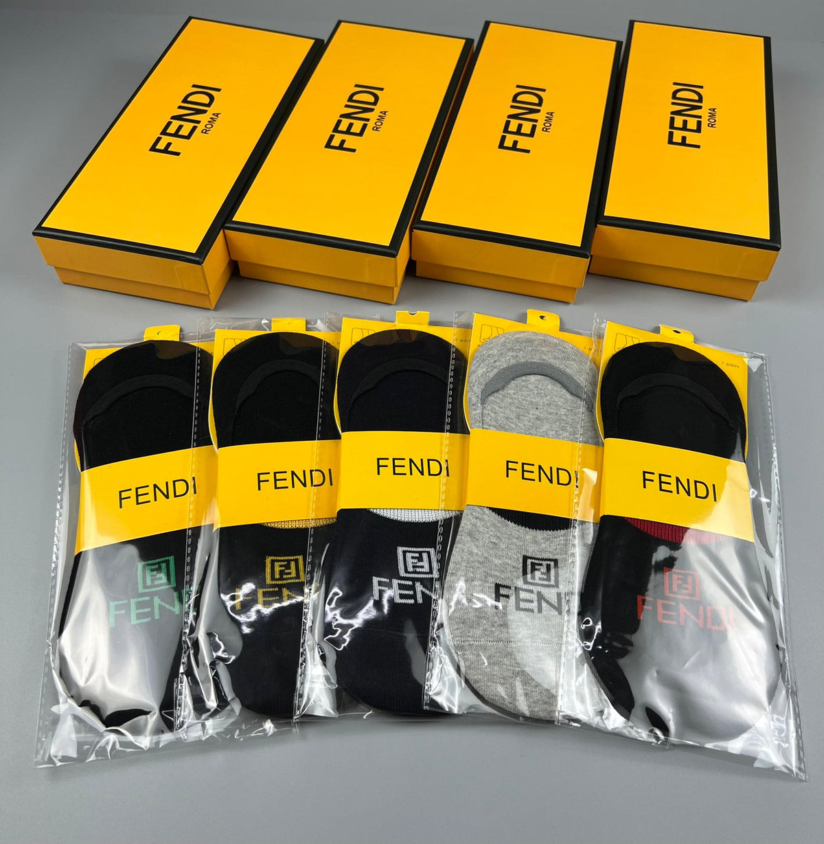 Fendi Visible Branded Cuff Or Emblem Details No-Show Socks - 5-Pair Set