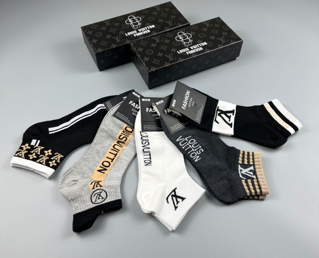Louis Vuitton Short Socks - Black, White and Grey 5-Pair Box