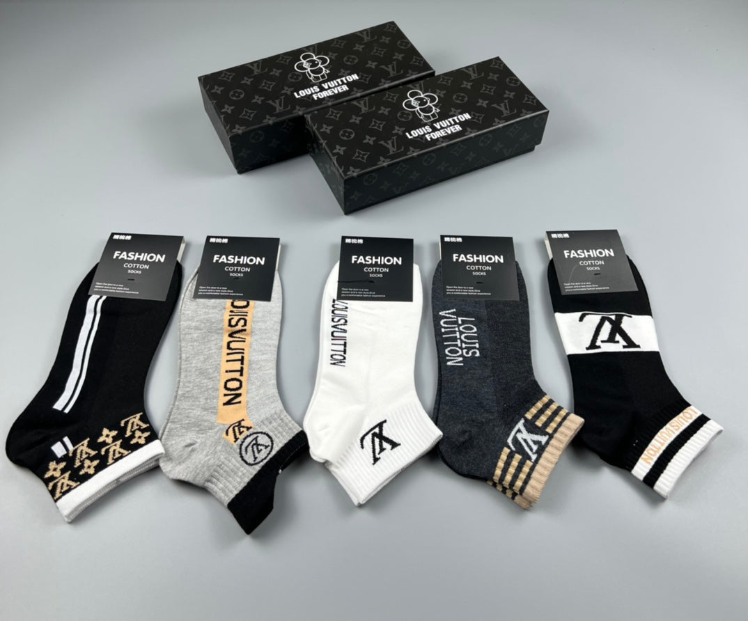 Louis Vuitton Short Socks - Black, White and Grey 5-Pair Box
