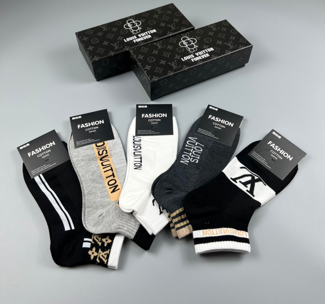 Louis Vuitton Short Socks - Black, White and Grey 5-Pair Box