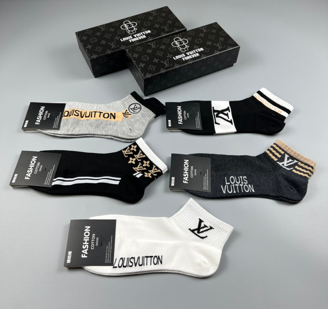 Louis Vuitton Short Socks - Black, White and Grey 5-Pair Box