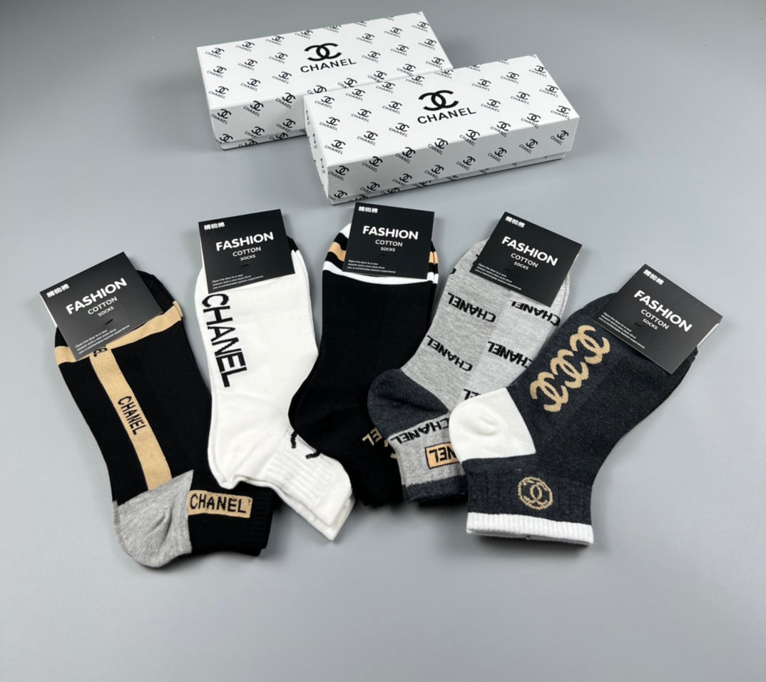Chanel Cotton Chain And Emblem Graphics No-Show Socks - 5-Pair Set