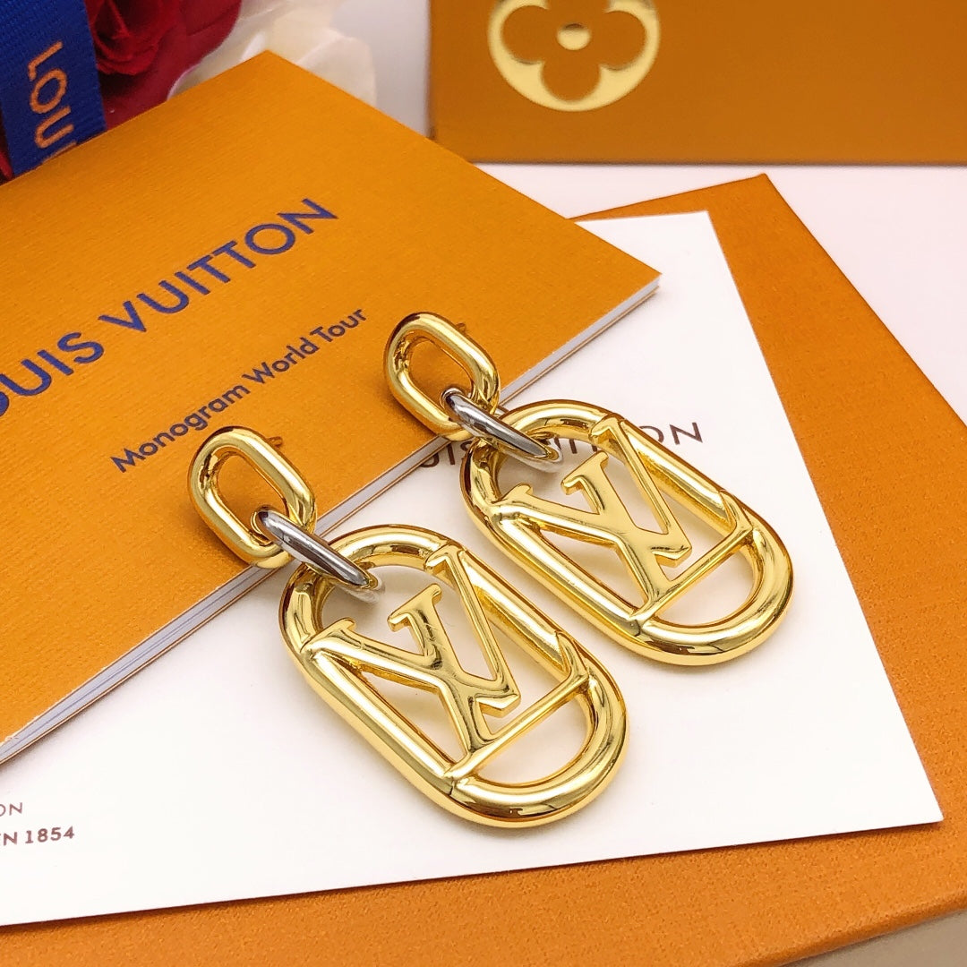 Martin Graham earrings in polished metal-tone – side detail