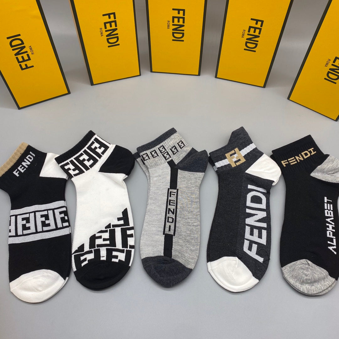 Fendi Visible Branded Cuff Or Emblem Details No-Show Socks - 5-Pair Set