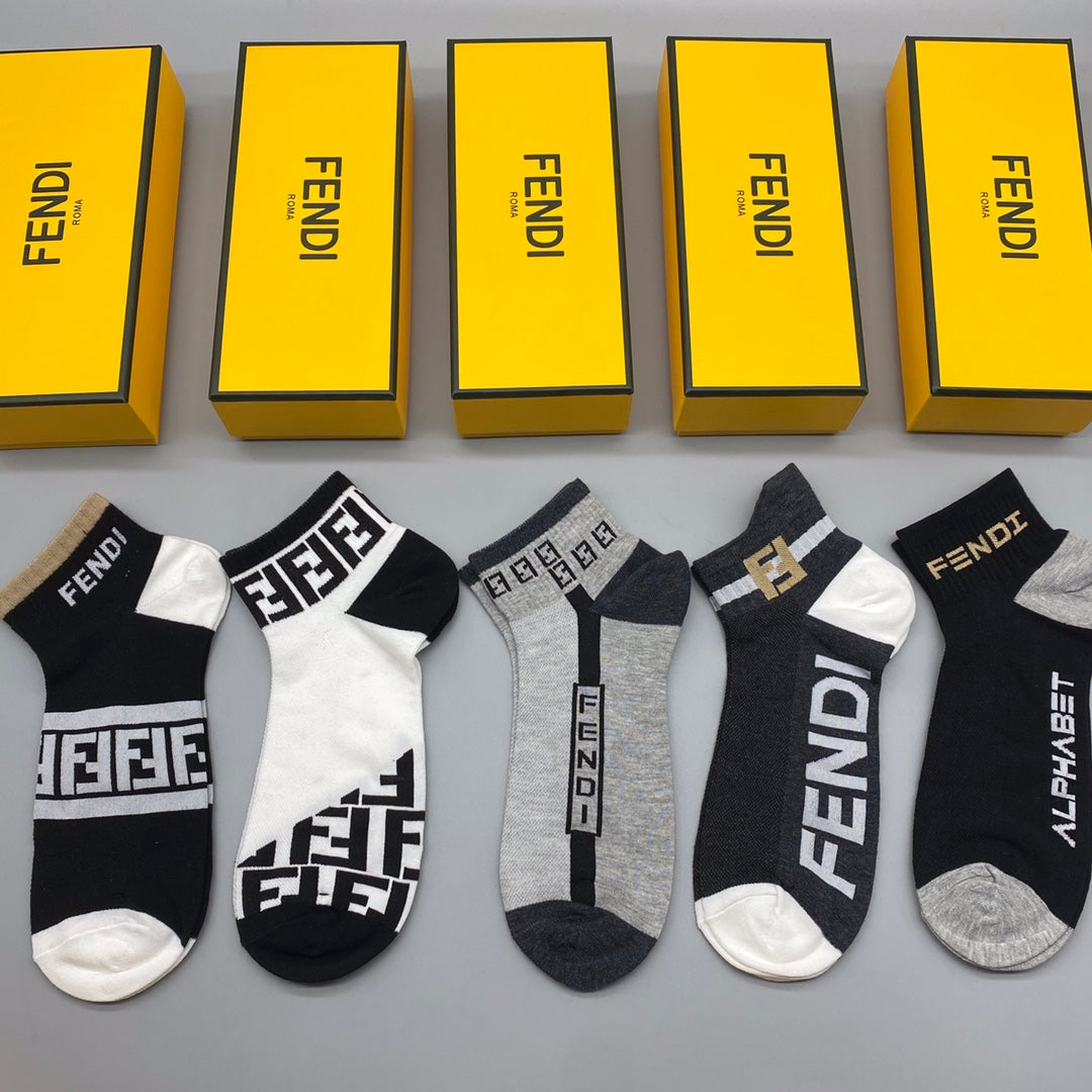 Fendi Visible Branded Cuff Or Emblem Details No-Show Socks - 5-Pair Set