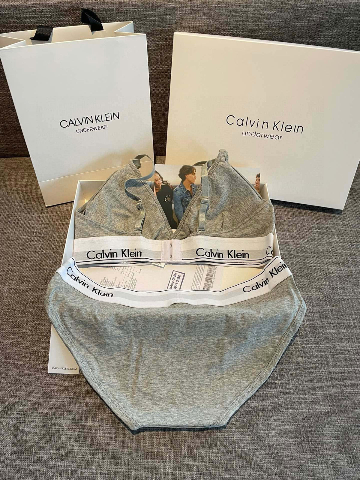 Calvin Klein Cotton Visible Colour And Waistband Details Women's Bra & Brief Set