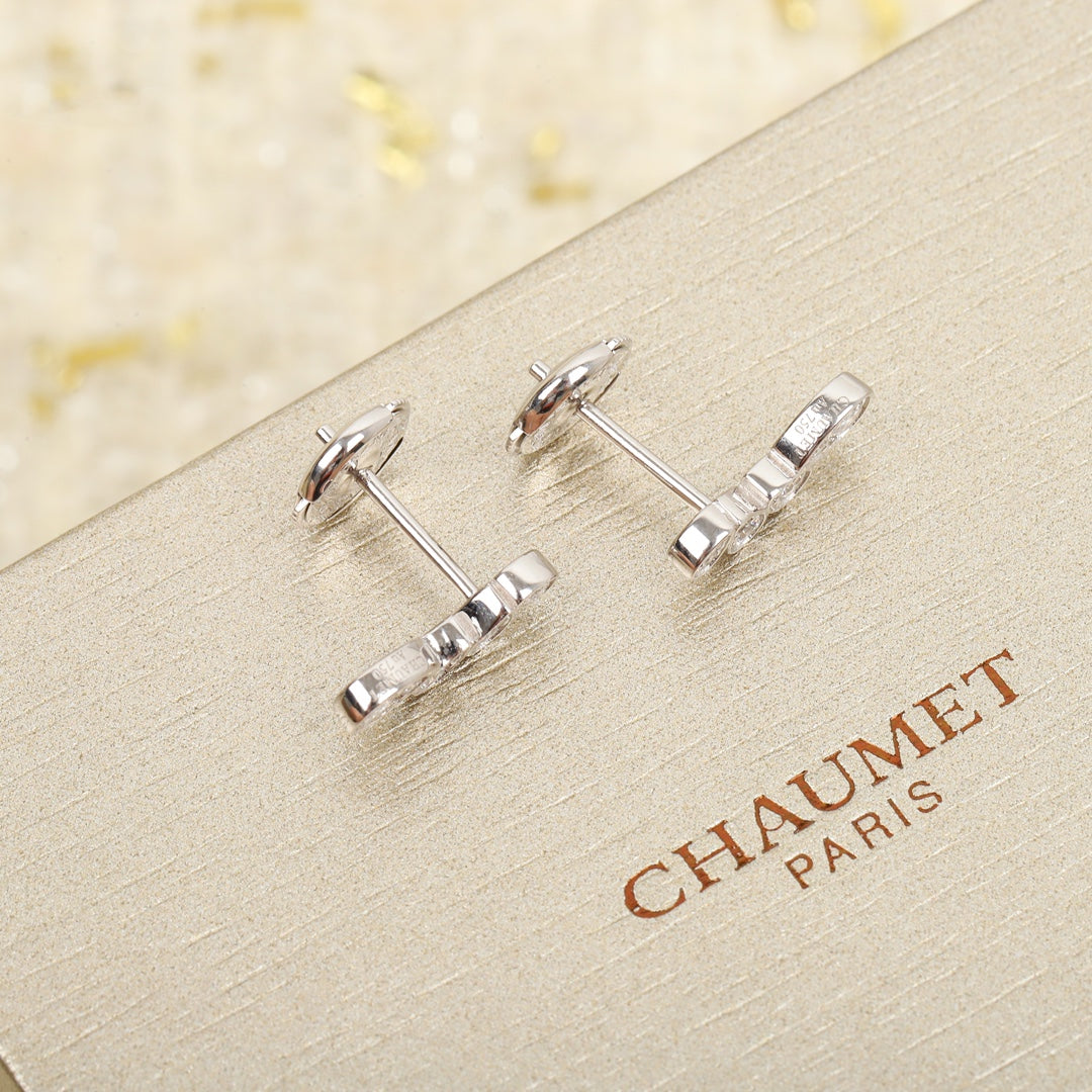 Martin Graham earrings in polished metal-tone – detail view