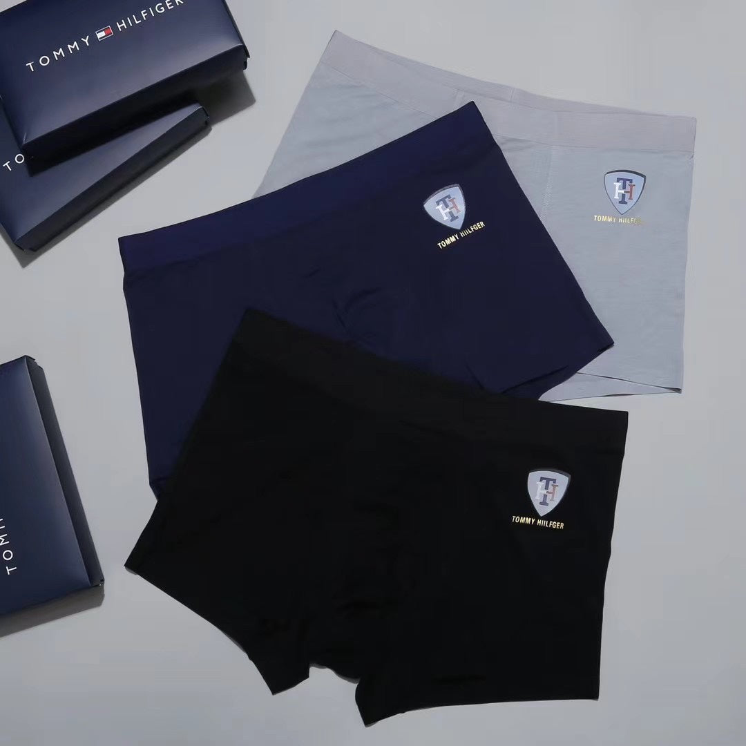 Tommy Hilfiger Crest-Style Front Details Men's Boxer Briefs - 3-Piece Box